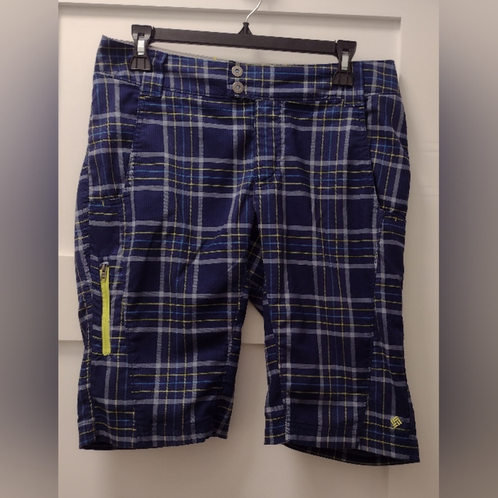 Columbia Women's Plaid Shorts